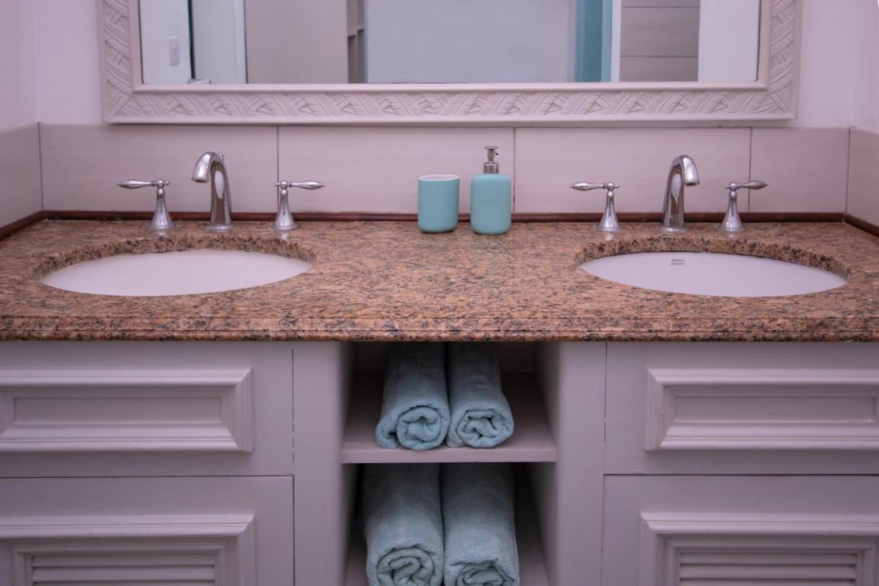 Le Mandala Moris Guesthouse Pointe Aux Canonniers Гранд-Бэй Экстерьер фото