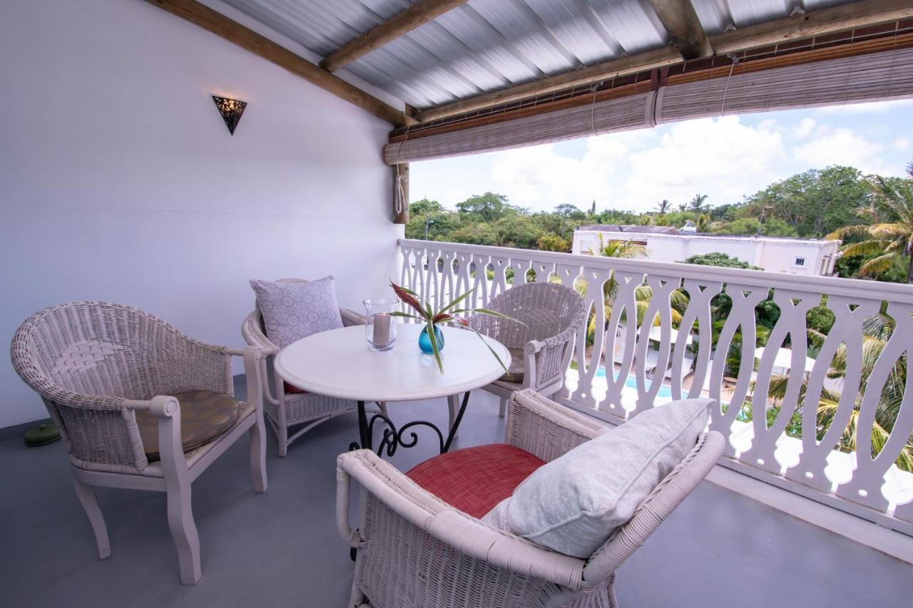 Le Mandala Moris Guesthouse Pointe Aux Canonniers Гранд-Бэй Экстерьер фото