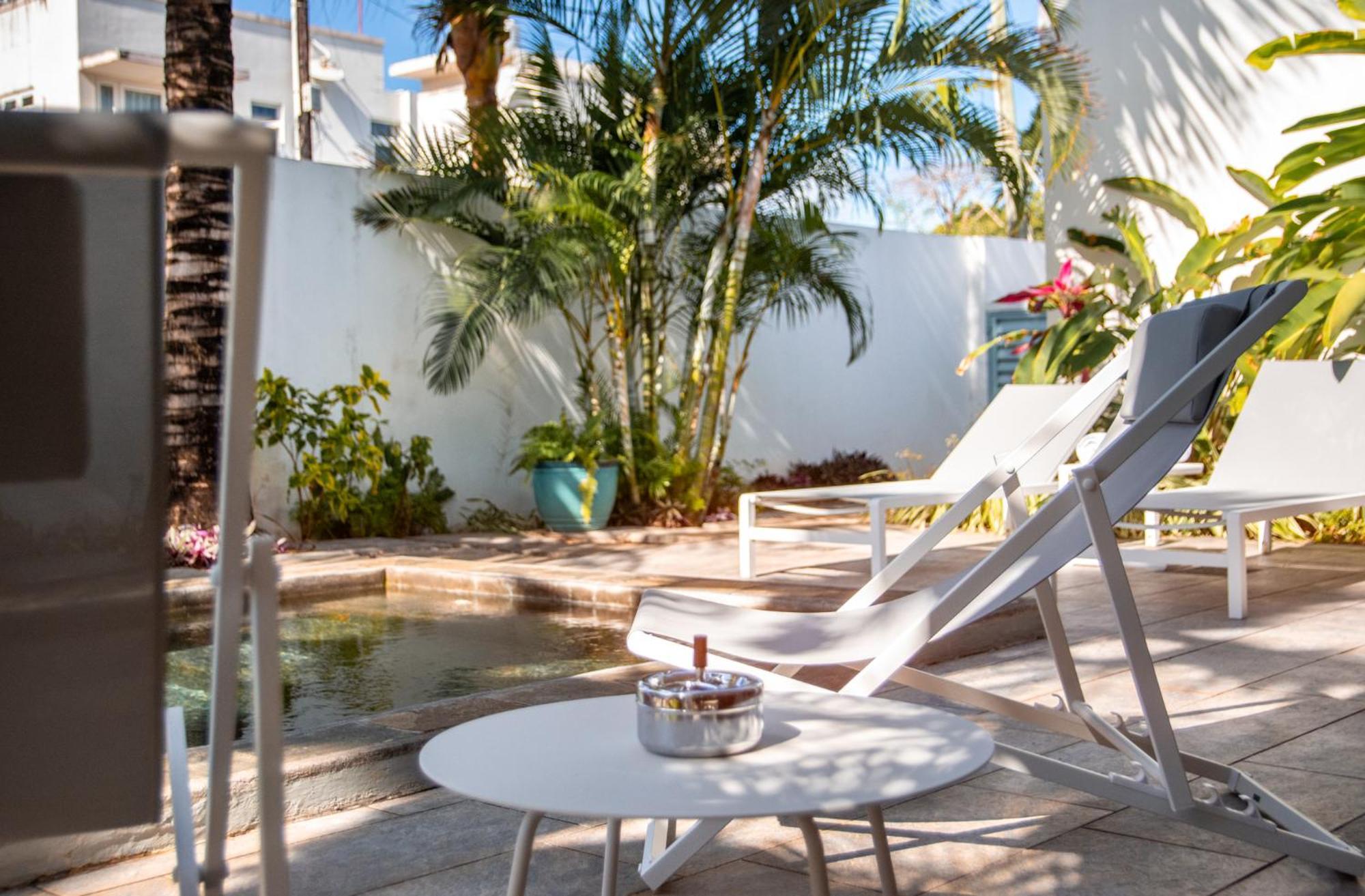 Le Mandala Moris Guesthouse Pointe Aux Canonniers Гранд-Бэй Экстерьер фото